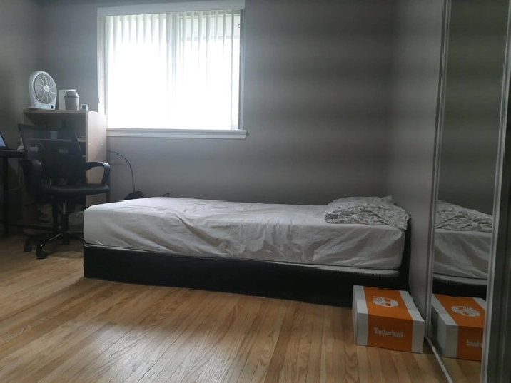 Independent Room for rent with sharing kitchen, living Mississau in