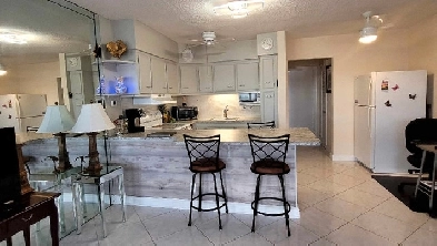 Condo en Floride - Hallandale Beach Image# 1