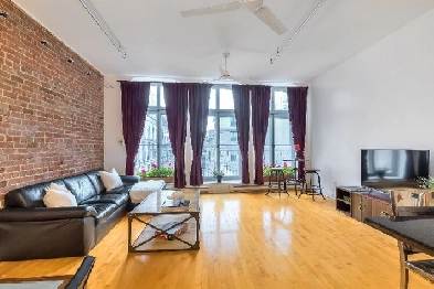 Loft   Mezzanine | 871 SQFT | Vieux-Montréal Image# 1