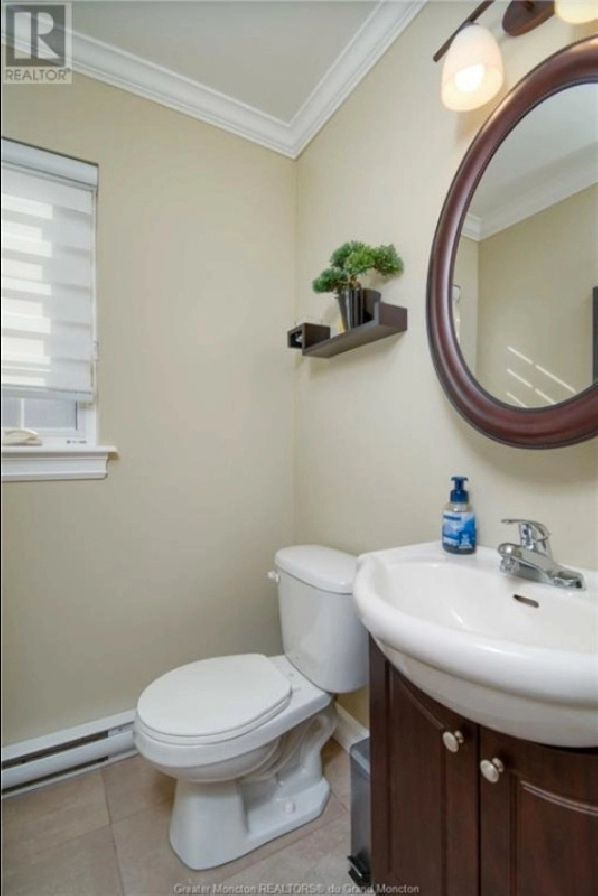 House for short term rent available in North Moncton from Dec 31 in Moncton,NB Short Term Rentals