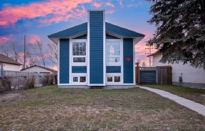 298 Springfield Road | 3 Bedroom | 2 Bath | 680 sq. ft. in Winnipeg,MB - Houses for Sale