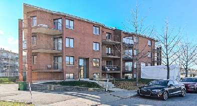 Condo à Vendre / RDP / Montréal / 2 Ch   1 SdB /Garage Intérieur Image# 1
