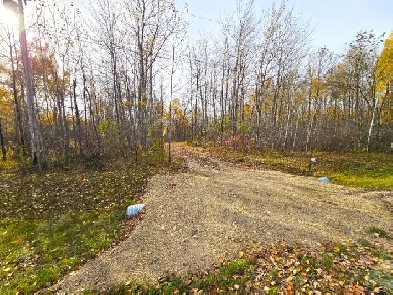 FOR SALE | 3 PIHULAK DRIVE - LAC DU BONNET | 'I WORK HARD' Image# 1