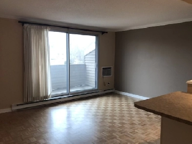 Condominium for rent in Crestview's West Country Village Image# 1