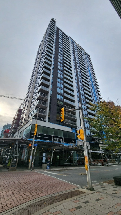 1 bed apartment condo at 340 Queen St LRT (Lyon/Queen) in Ottawa,ON - Apartments & Condos for Rent