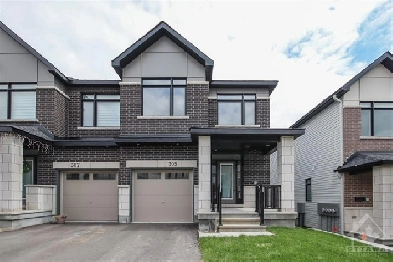 305 Broadridge Crescent | 3 Bed 3 Bath House For Sale Image# 7