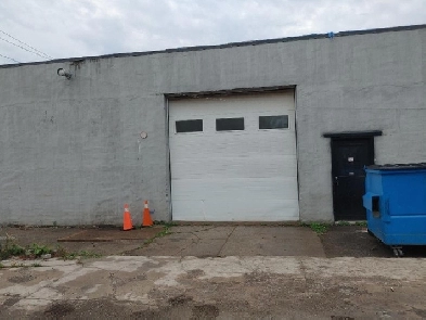 kipling/south lakeshore bay door  workshop warehouse ASAP