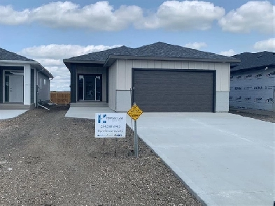 House for Sale in The Highlands, Niverville (202330890) Image# 1