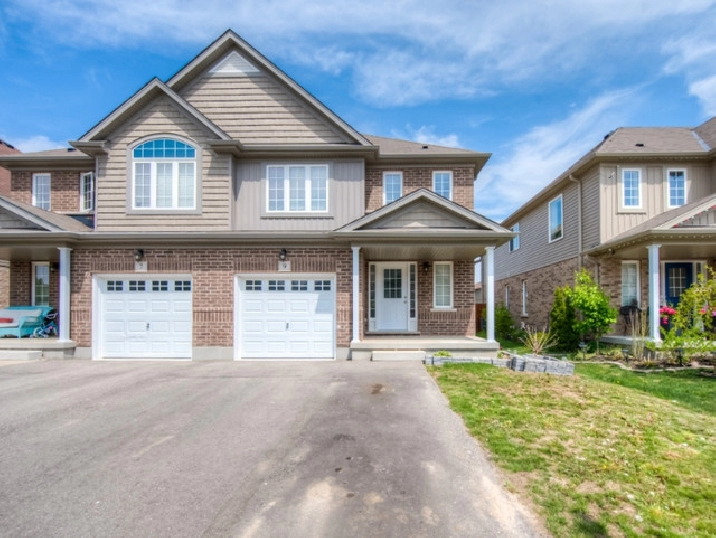 Gorgeous Newer Semi For Amazing Price in Waterloo Area! in City of Toronto,ON - Houses for Sale
