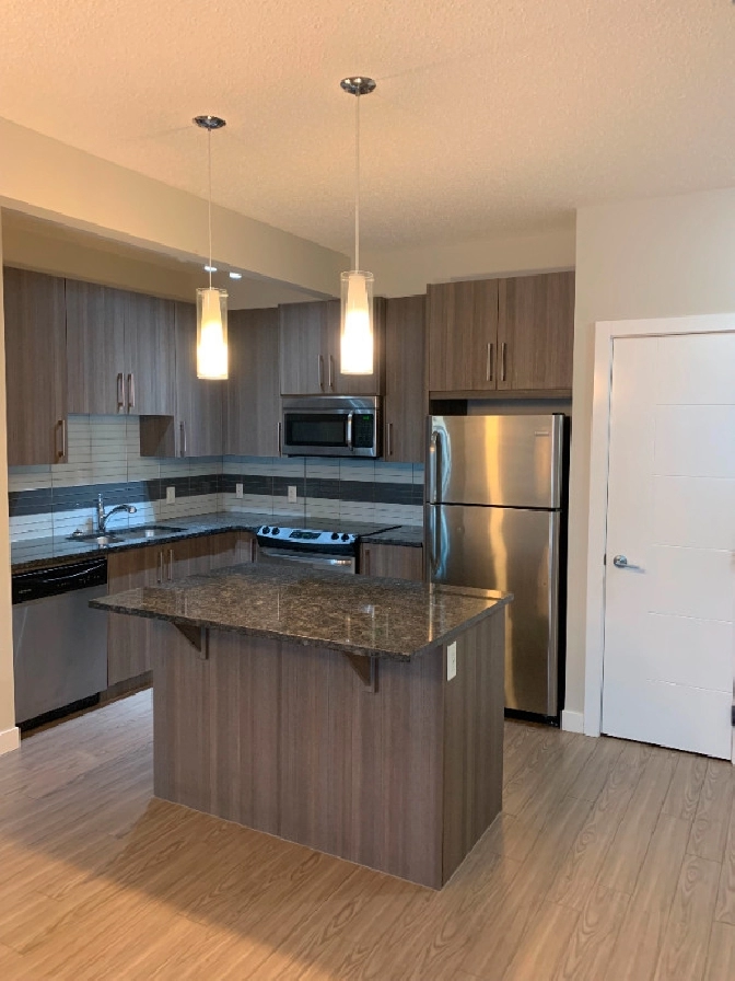 AVAILABLE IMMEDIATELY 2 Bdrm 2 Bathrm Condo in SAGE HILL in Calgary,AB - Apartments & Condos for Rent