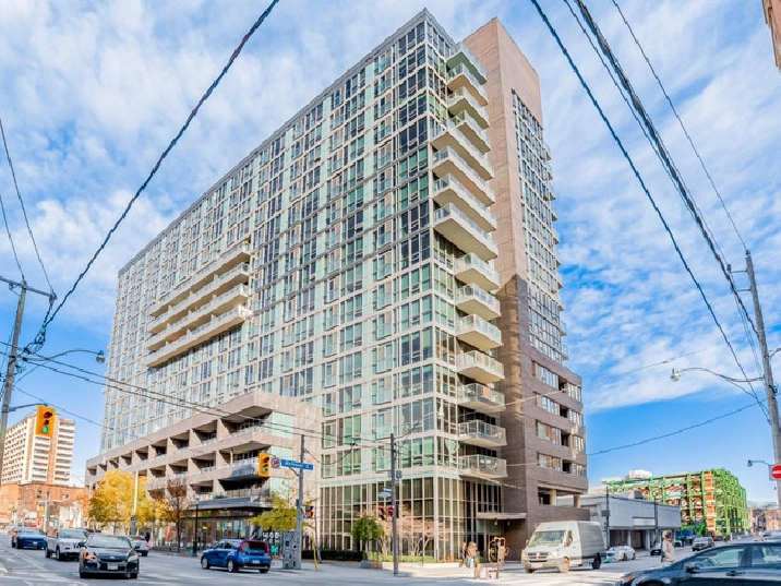 209-320 Richmond Street East 2 1 Bed/Bath/Parking/Locker in City of Toronto,ON - Condos for Sale