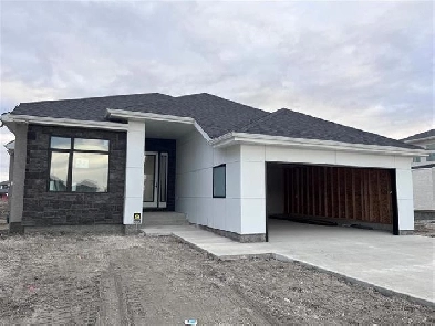 HERMOSA CASA ESTILO  BUNGALOW  3 DEBS Y CON VISTA AL LAGO! Image# 1