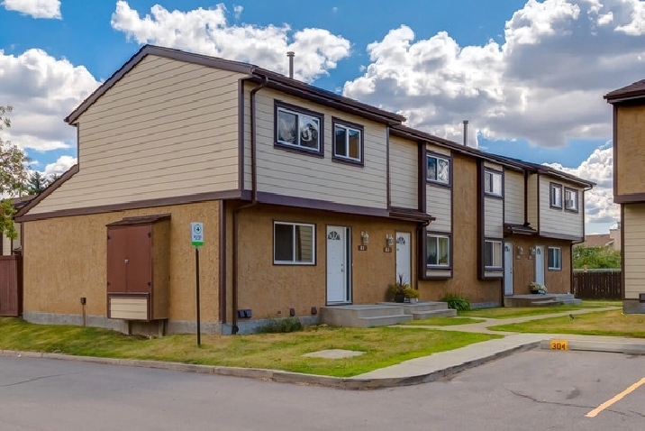 Affordable Townhomes for Rent - Cavell Ridge Townhomes - Townhom in Edmonton,AB - Apartments & Condos for Rent