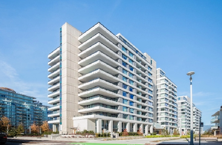 4 BEDS 3 BATHS A/C 2 PARKINGS IN VANCOUVER in Vancouver,BC - Apartments & Condos for Rent