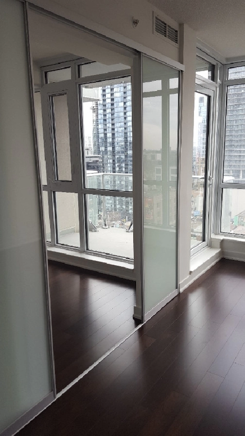 2499 new 1B Condo for rent financial district downtown Toronto in City of Toronto,ON