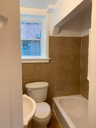 Westboro Renovated Apartment for Rent Image# 7
