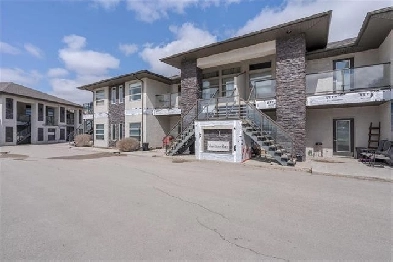 Stunning condo for rent in Lorette! Image# 1