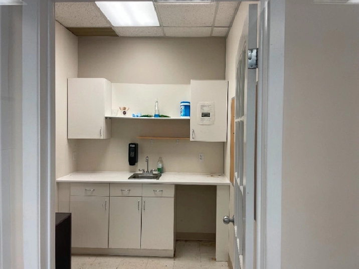 OFFICE/RETAIL SPACE AVAILABLE IN KANATA'S NORTH BUSINESS PARK in Ottawa