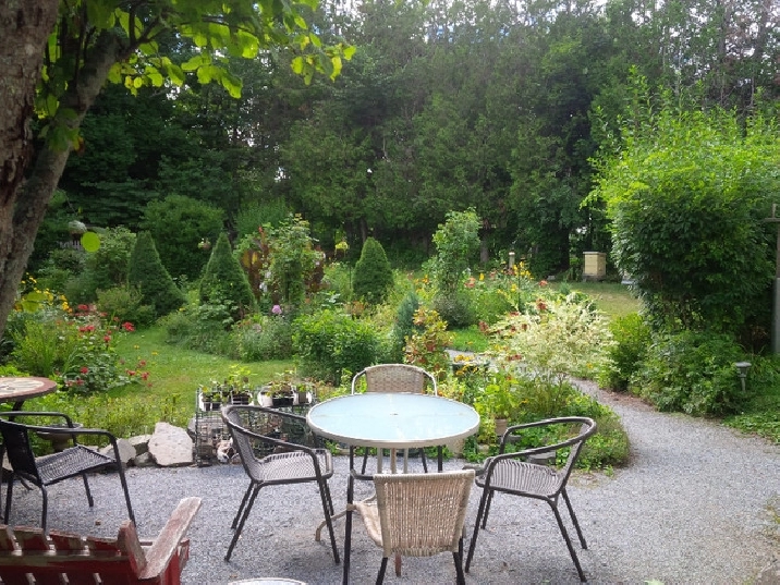 St. Andrews Room for Rent in large home in Saint John,NB Room