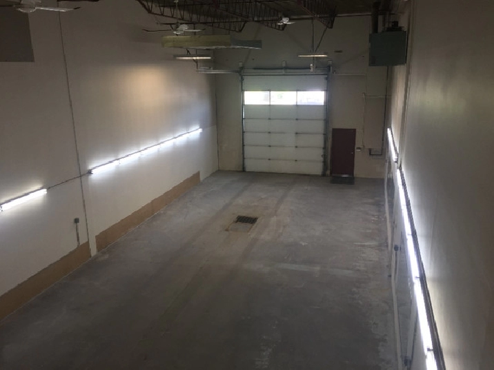 Industrial Bay for Lease in West Edmonton in Edmonton,AB Commercial