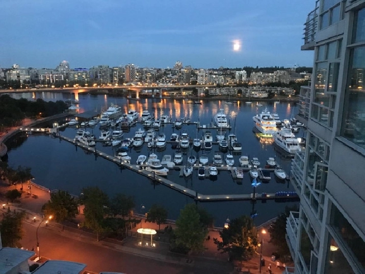 Furnished 2 bed/2bath Waterfront Yaletown Vancouver Condo in Vancouver,BC - Apartments & Condos for Rent