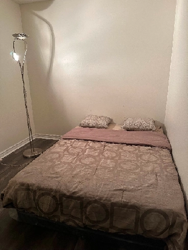 Rooms for Rent  All Utilities Incl/Chambres à louer Tout inclus Image# 3