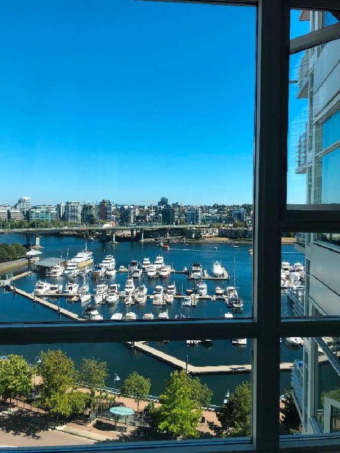 Furnished 2 bed/2bath Waterfront Yaletown Vancouver Condo in Vancouver,BC - Short Term Rentals