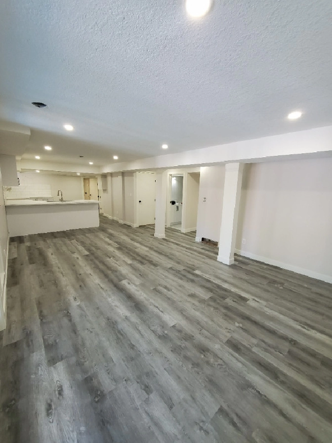 Spacious & Bright 2 Bedroom Walkout Basement Suite in SW Calgary in Calgary,AB - Apartments & Condos for Rent