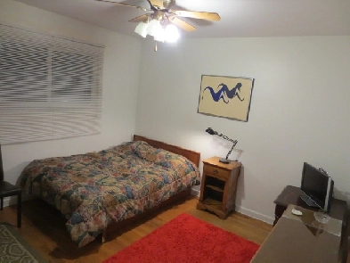 Very Clean Quiet All Inclusive Room for Rent ! Image# 1