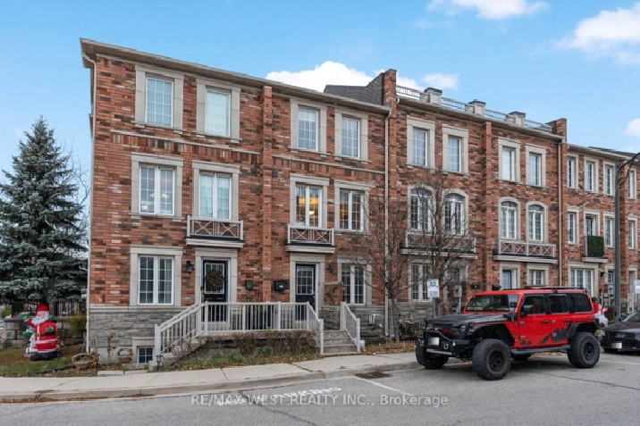 3 BR | 3 BA-Freehold Townhouse in North York in City of Toronto,ON - Houses for Sale