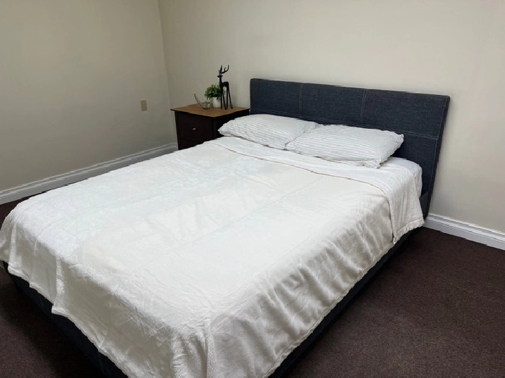 Basement 1 bedroom and 1 bath in Regina,SK - Short Term Rentals