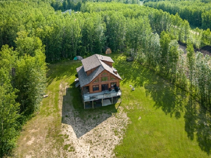 Beautiful Walk Out On 1 Acre At Pigeon lake in Edmonton,AB - Houses for Sale
