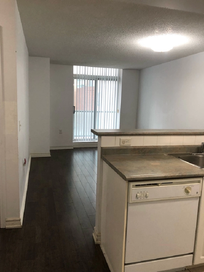 One Bed Condo RentYonge/FinchUtilties Incl in City of Toronto,ON