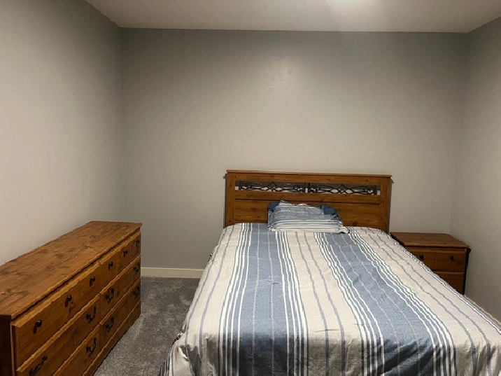 Furnished bedroom for rent $675 in Edmonton,AB - Room Rentals & Roommates