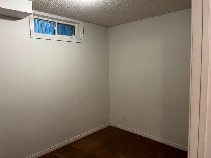 2 bedroom basement apartment in Bowmanville available now in Oshawa