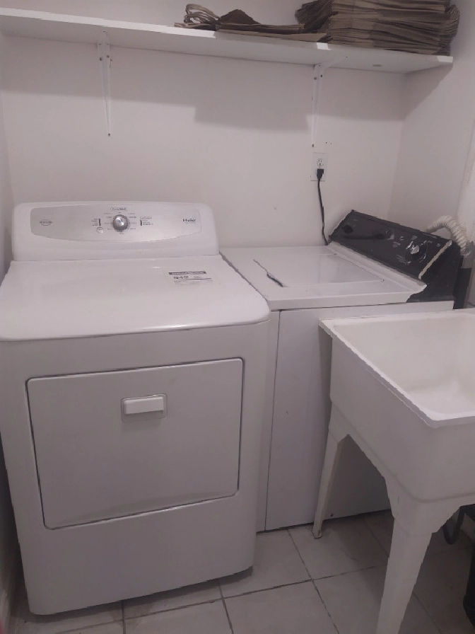 1 Bedroom basement with separate entrance available in Brampton in