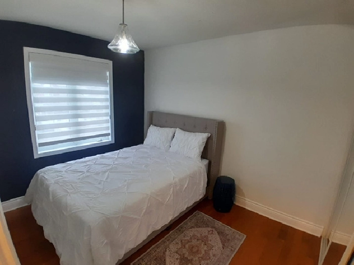 spacious and bright room available in Orleans in Ottawa,ON - Room Rentals & Roommates