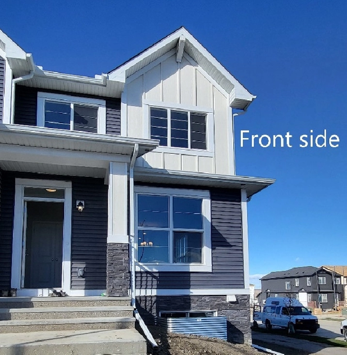 Brand new duplex with 3 bedrooms and office space in Calgary,AB - Apartments & Condos for Rent