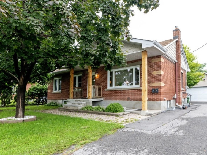 853 Blair Road, Cardinal Heights, Ottawa in Ottawa,ON - Houses for Sale