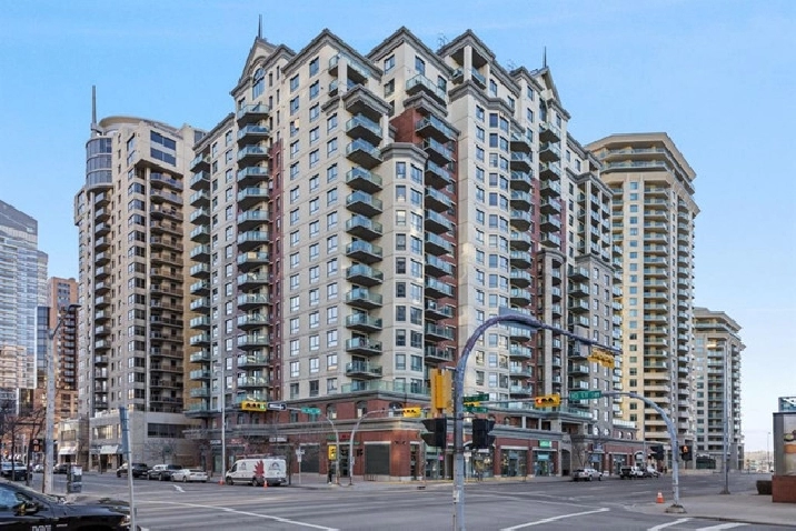 2BED Downtown West End Condo w/Oversized Balcony & River Views in Calgary,AB - Condos for Sale