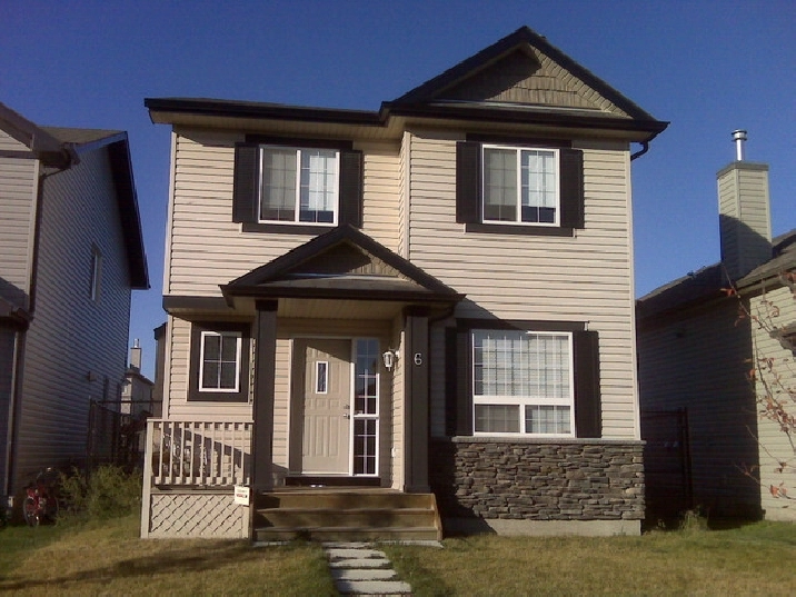 6 Saddlebrook Gardens, Available Immediately! in Calgary,AB - Apartments & Condos for Rent