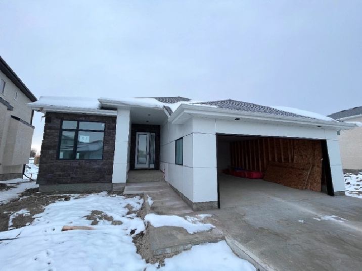 BRAND NEW - 3 BEDS 2.5 BATHS -BUNGALOW HOME W/LOOK OUT BASEMENT in Winnipeg,MB - Houses for Sale