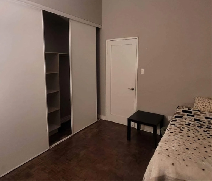 One large bedroom for two/one people in Toronto in City of Toronto,ON - Room Rentals & Roommates