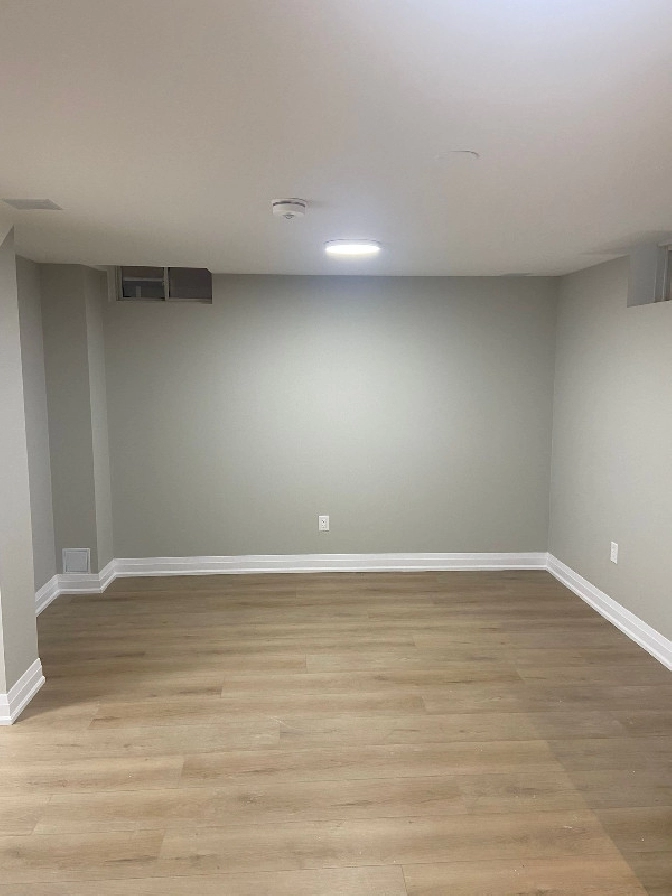 2BR, 1Bath legal Basement for Rent in Oakville in Oakville / Halton