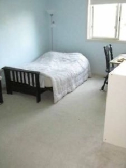 Big rooms for rent west end in Ottawa,ON - Room Rentals & Roommates