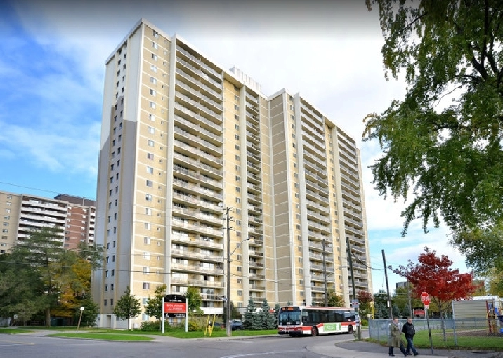 2 Bedroom Apartment For Rent in Toronto - 2 Secord. in City of Toronto,ON - Apartments & Condos for Rent