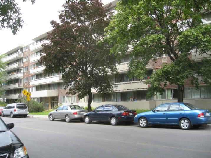 ahuntsic vsl en beton 4.5 prix reduit in City of Montréal,QC - Apartments & Condos for Rent