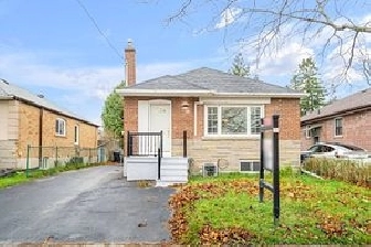 19 Flintridge Rd For Sale in City of Toronto,ON - Houses for Sale