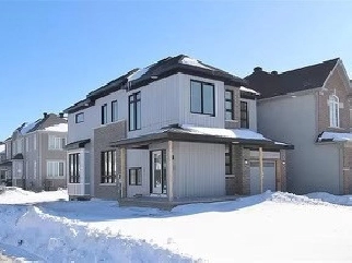 Half Moon Bay Single Family Home for Rent – 3 bedrooms, 2.5 bath in Ottawa,ON - Apartments & Condos for Rent