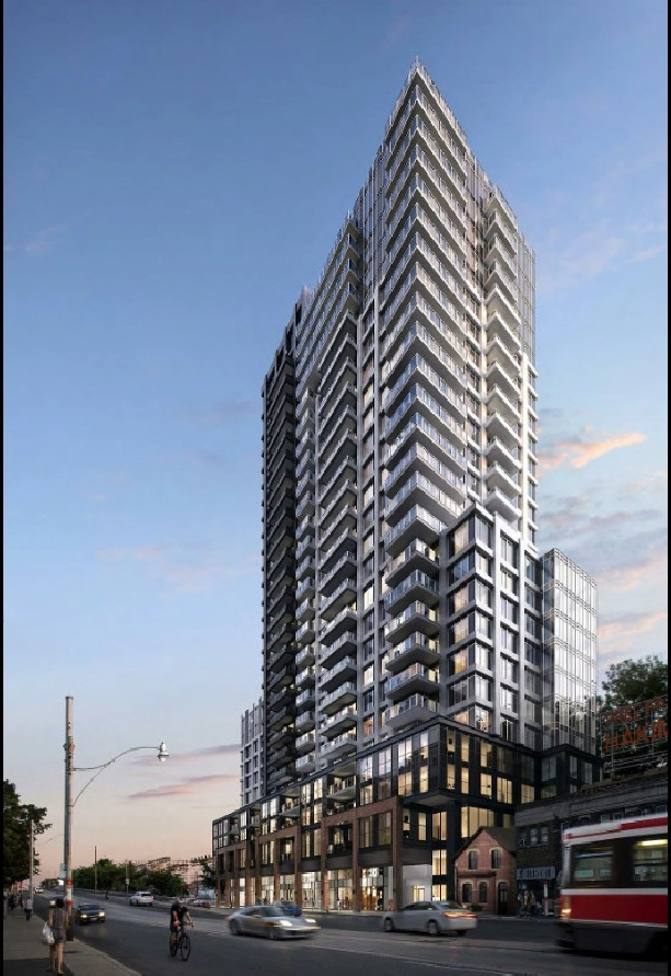 Lease Amazing 1+2 Bedroom at Danforth and Main in City of Toronto,ON - Apartments & Condos for Rent
